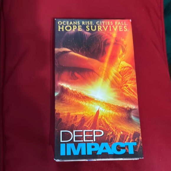 Deep Impact VHS Tape - Picture 1 of 2